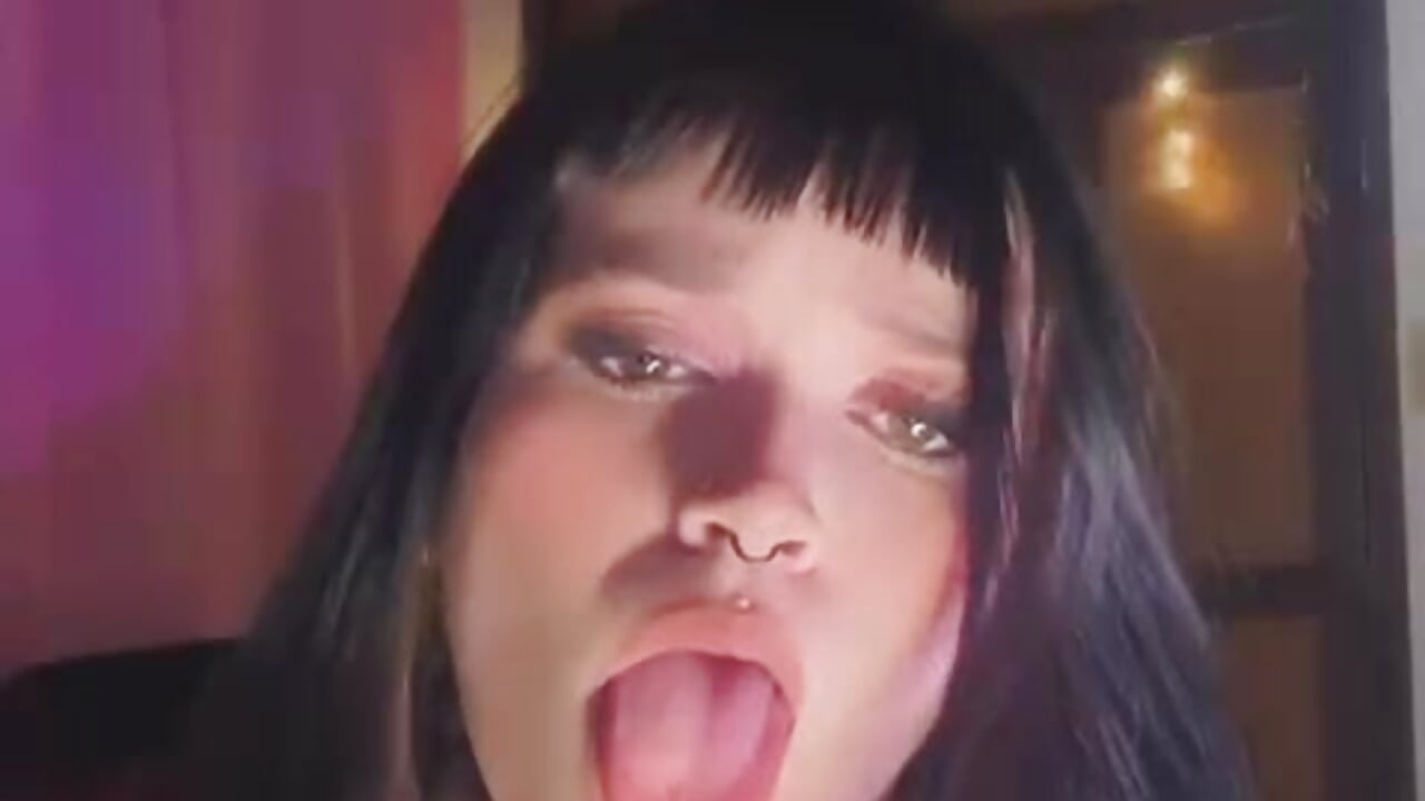 WhatsApp Video 2025-12-04 at 12,01,50 AM - video by Taniavanegas03 cam model