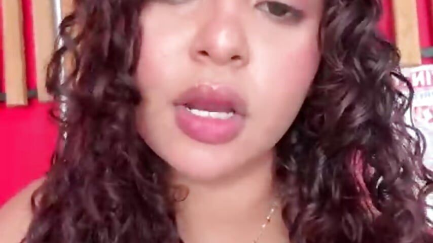 WhatsApp Video 2025-12-30 at 2,37,32 PM (1) - video by emilyy_r cam model