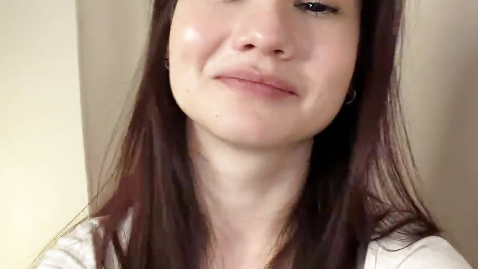 Hello! - video by JackquelineMayson cam model