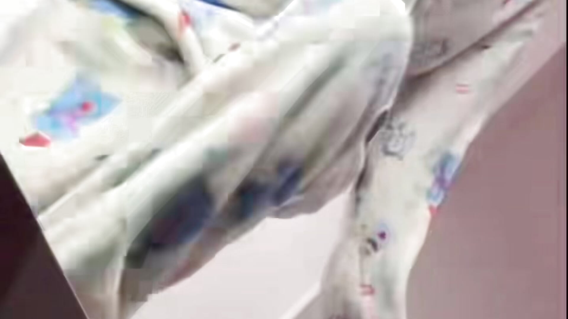 睡衣黑丝吊带转场 - mili923 캠 모델의 동영상