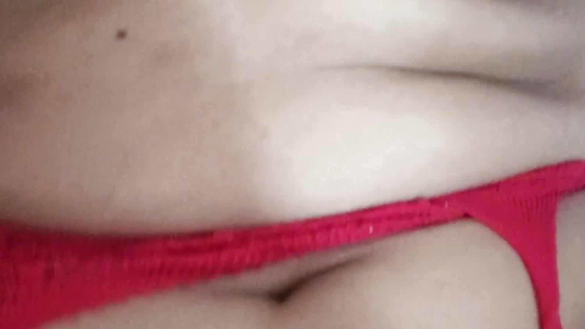 QUICK BLASTER CUM IN RED STOCKINGS