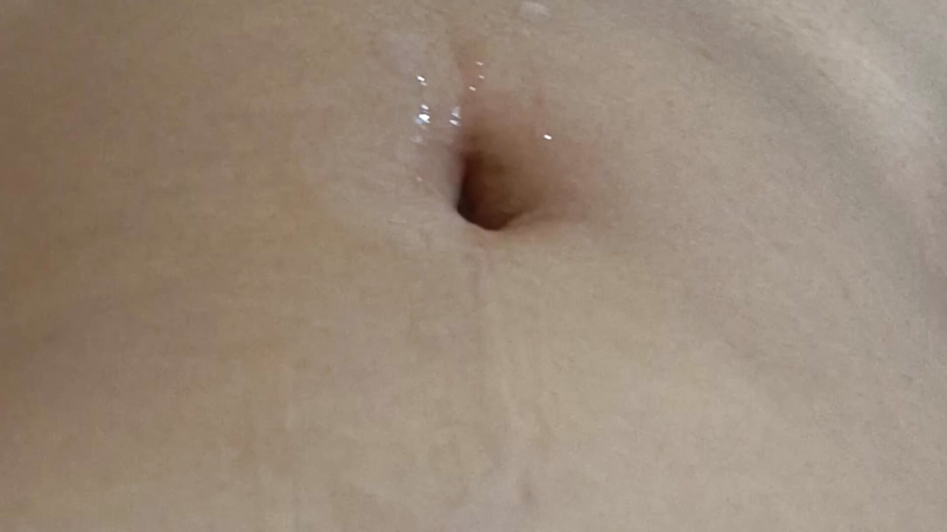 EXPLOAD CUM ALL OVER MY BODY