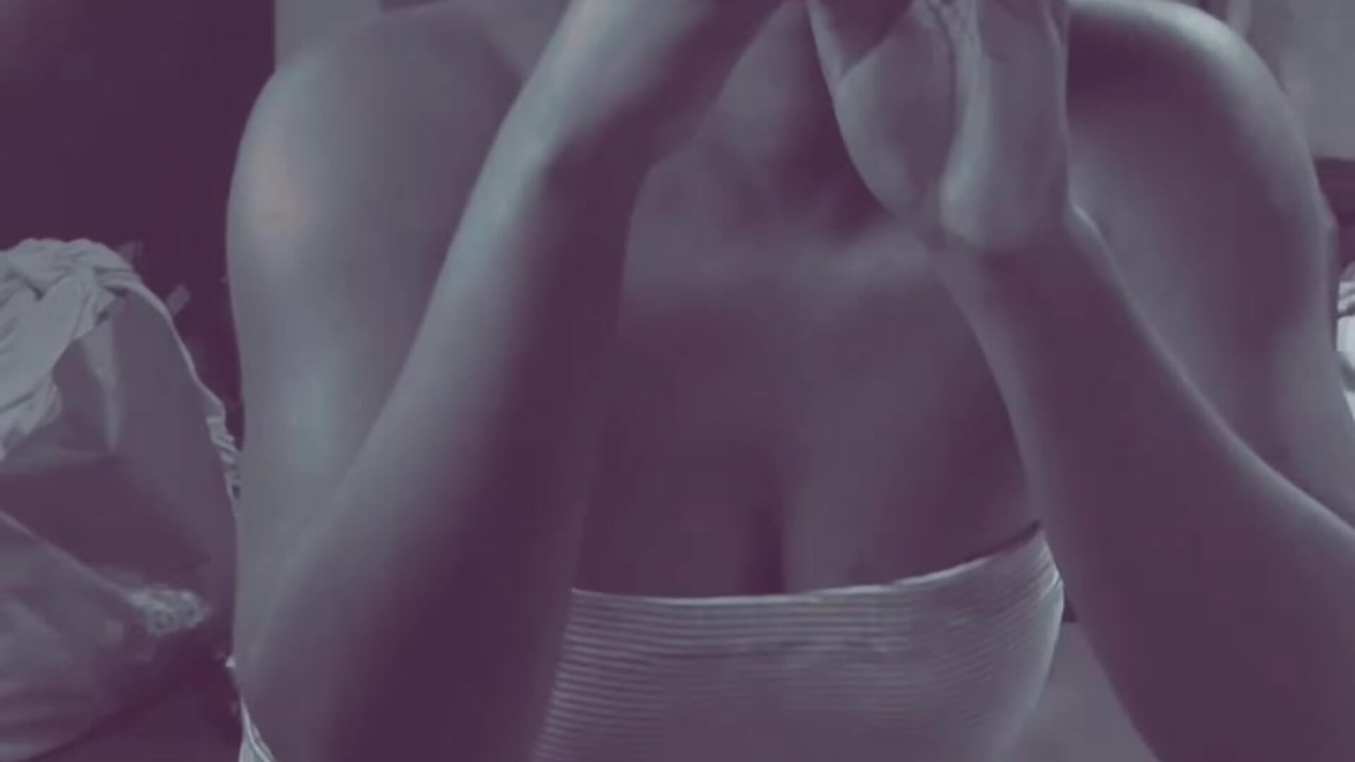 Action – видео вебкам-модели truthbabe