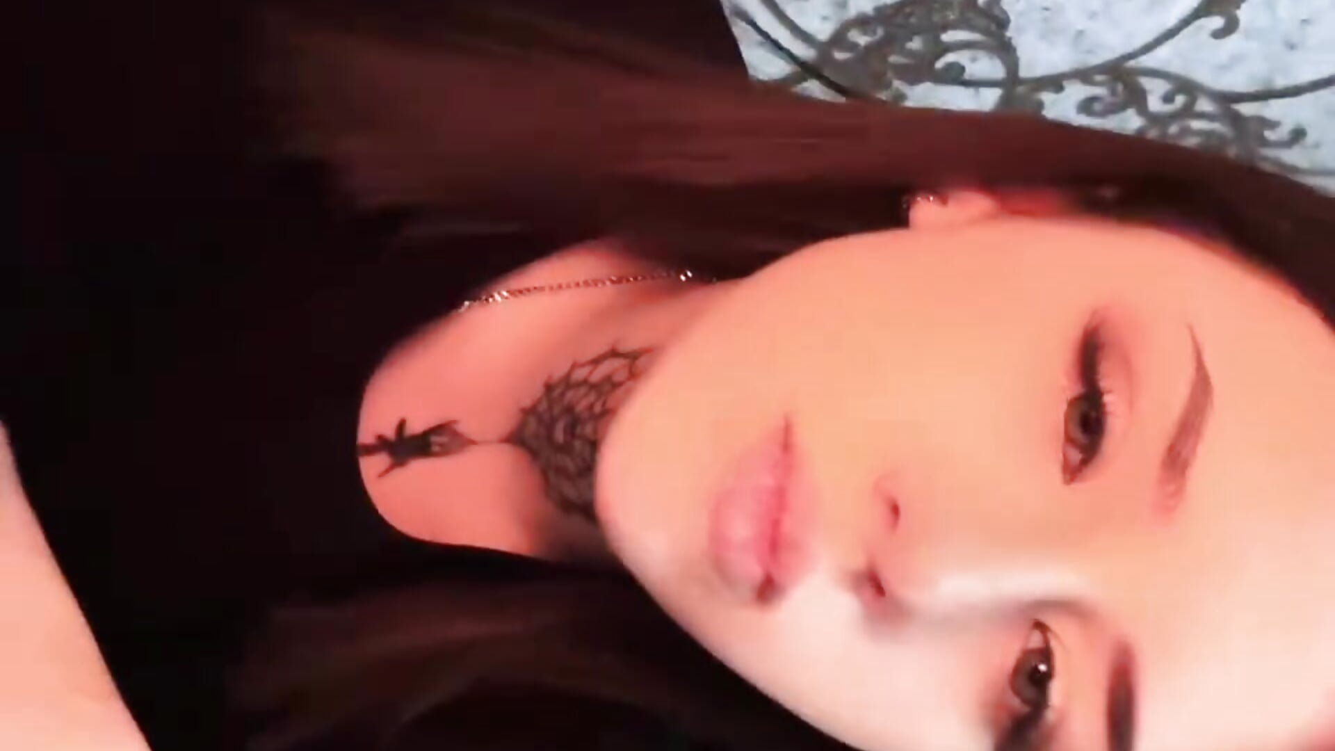 IMG_6744.MOV - video by elisey18 cam model