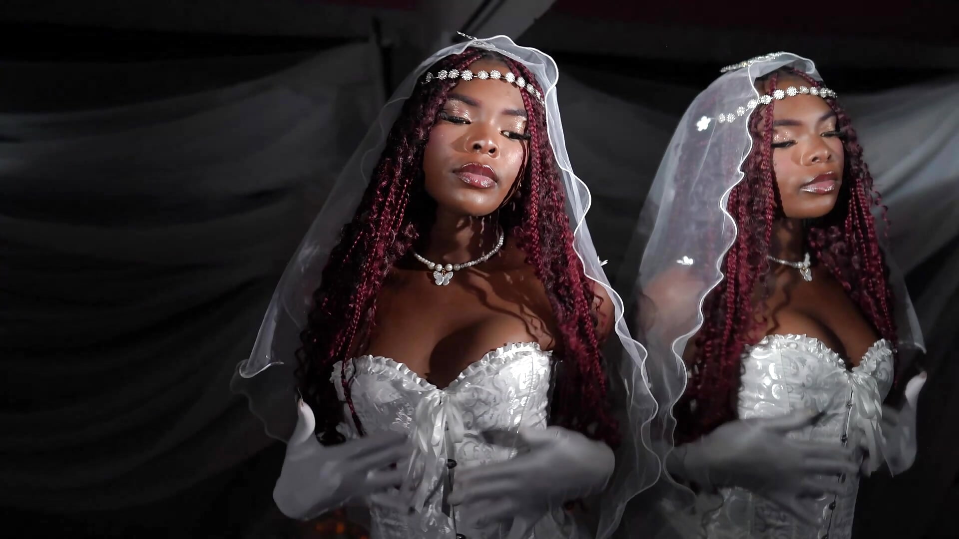 The Bride - video by Aura_sun cam model
