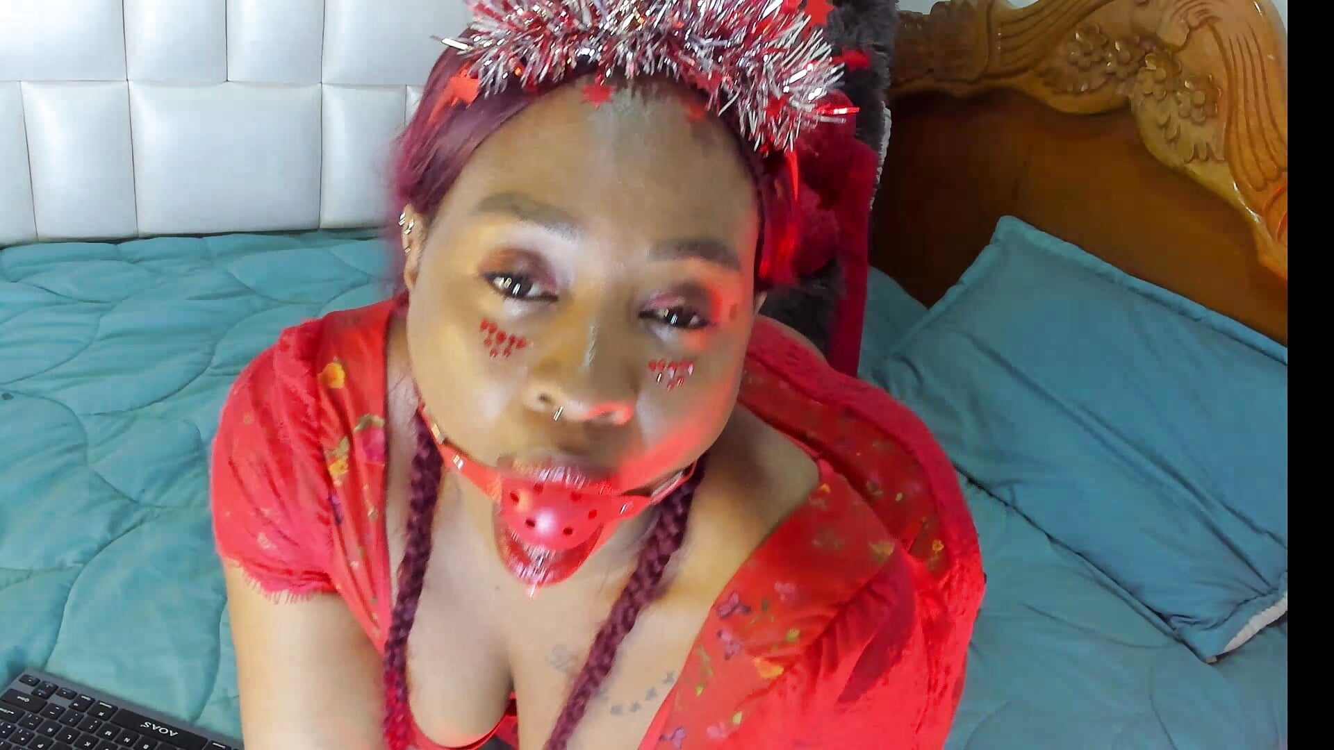 ROJO SEXY🙈😈❤💖💖 - video by gyda_bahiana cam model