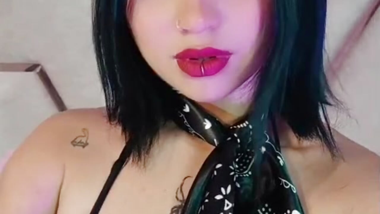 Pretty face 🌸 - video by Amy_Parkker cam model