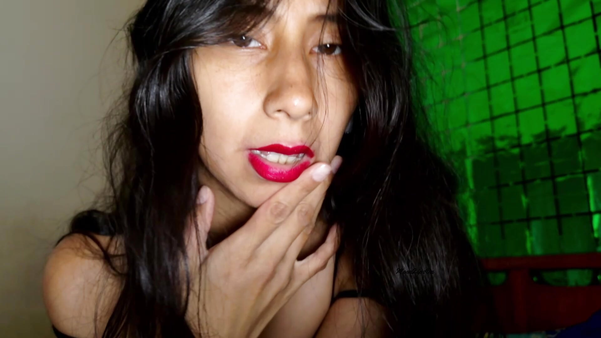 Tu suave y deliciosa polla! - video van MoonLipsON- cam-model