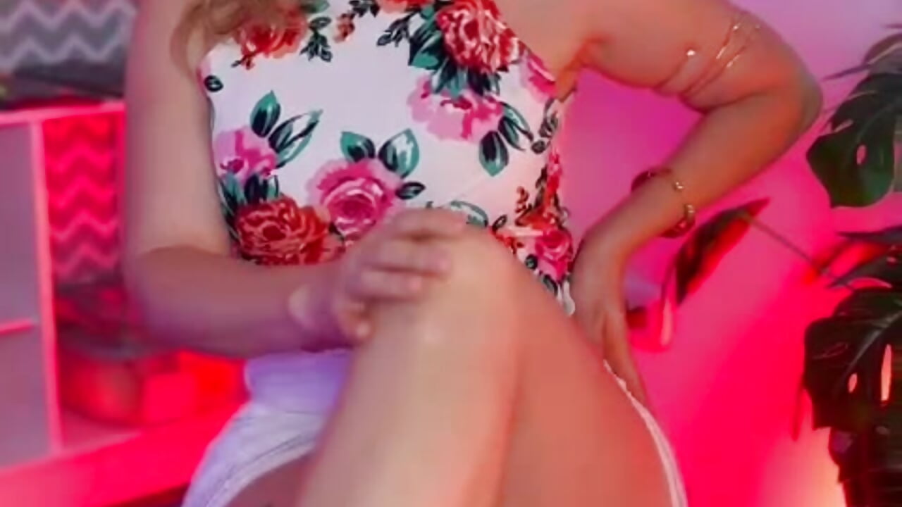 💋💄 - video di Sexy_Allice modella di cam