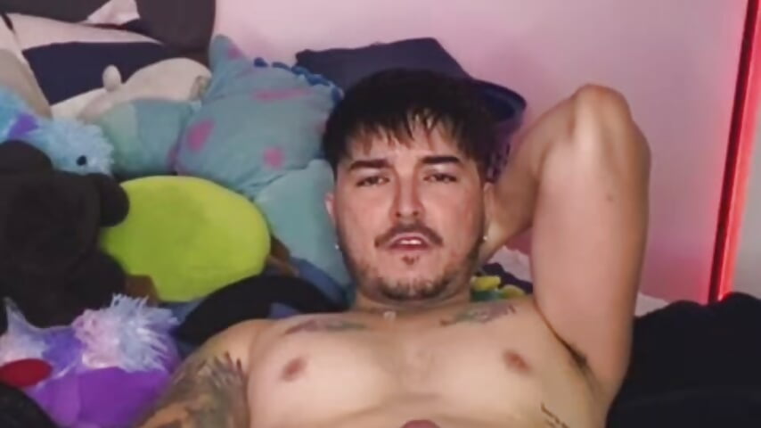 CUM in my bed - video av IanBennet cam-modell