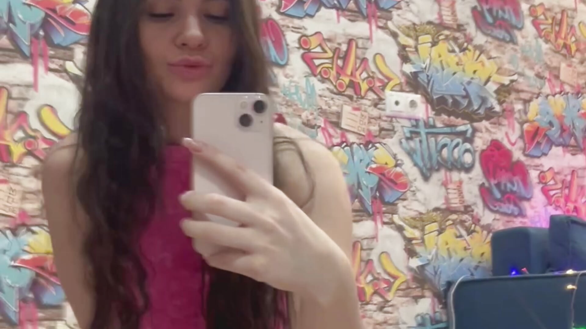 Kiss love - video của người mẫu cam Tina__Fox