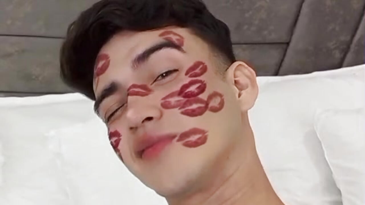 3ebad91e-7364-4e50-b2d7-855dcaae23dc - video by Feiccer_Thomson1 cam model