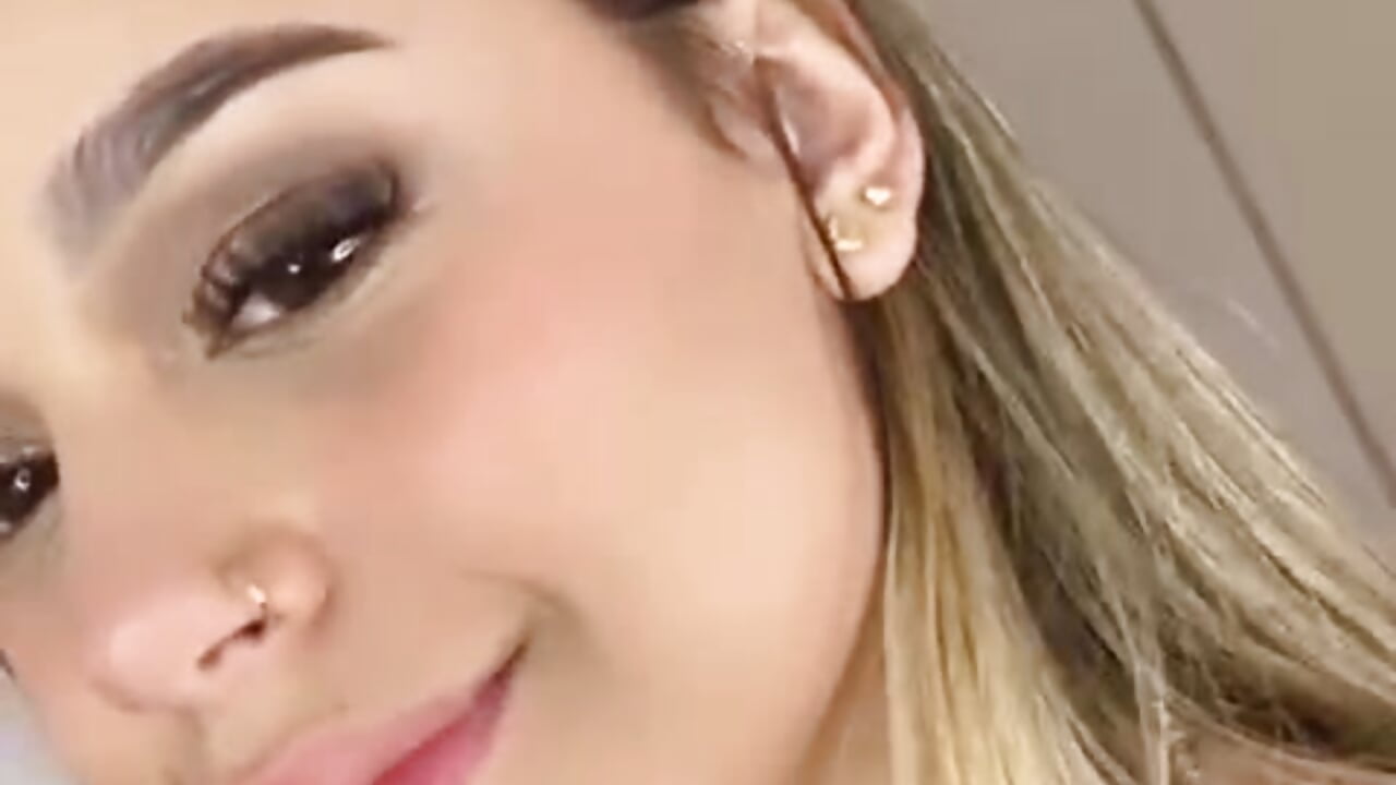 My piercing - video od modelky/modela Sophie-velvet