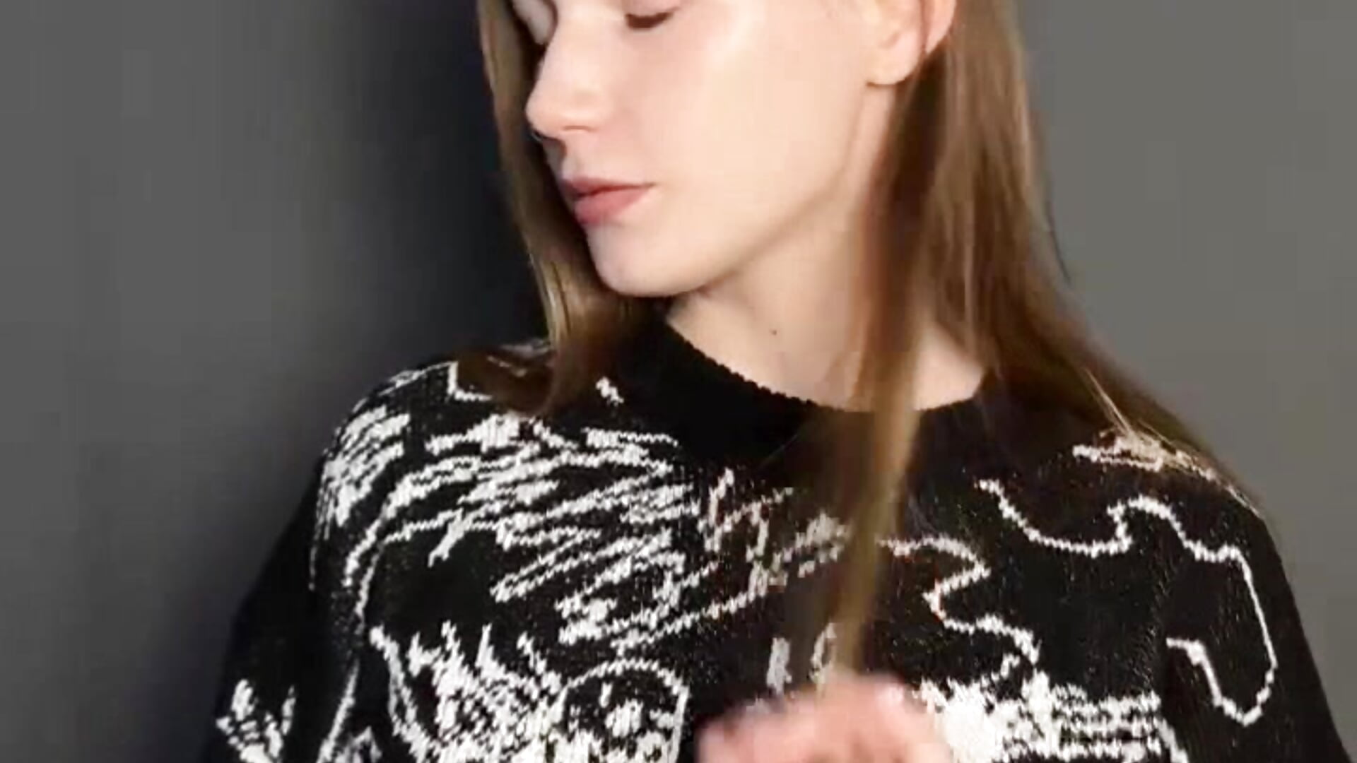 just chill - video by MadieZarling cam model