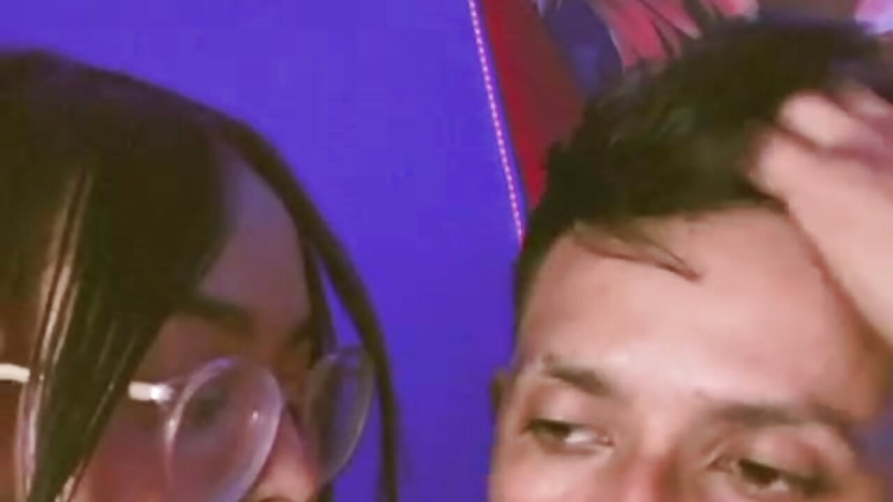 Kiss 👄 - video by Violet_and_Dylan cam model