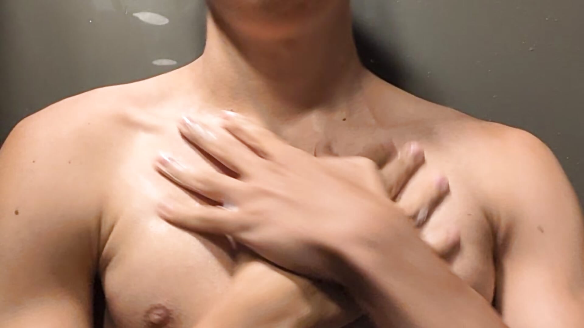 Being sexy and hot with an innocent face - video di Neo_Twink modella di cam