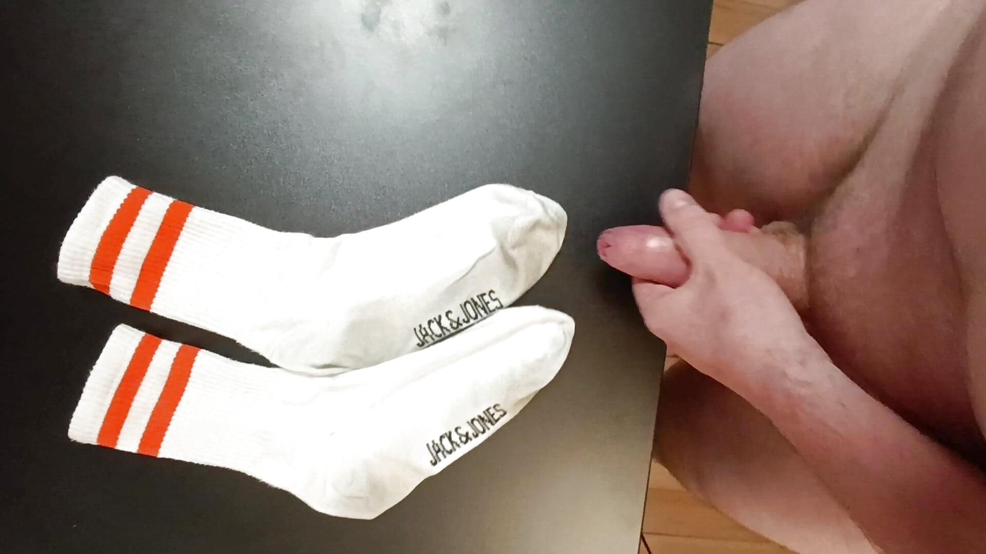 Cum on my sox 💦💦💦