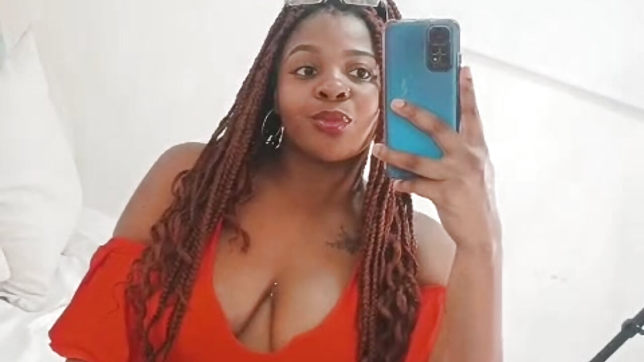 Yummy ✨ - video van nefferetcharlotte cam-model