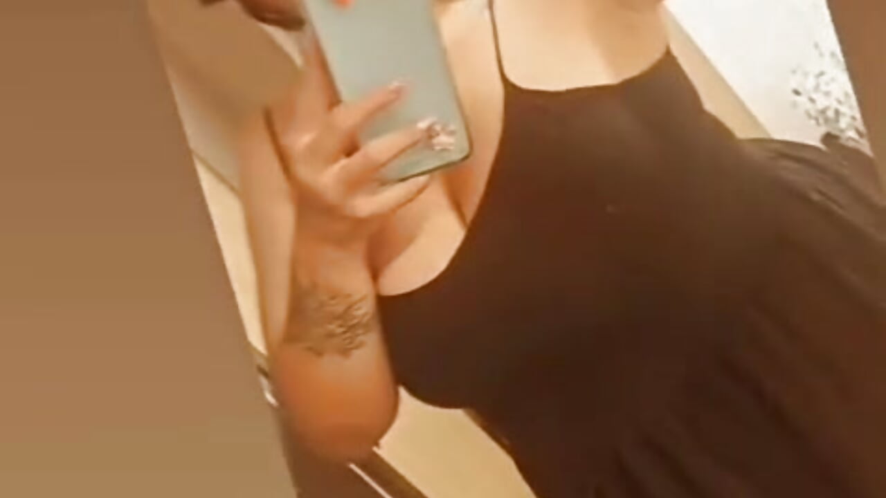 Me - Vídeo de Magenta_Moon, modelo de vídeos