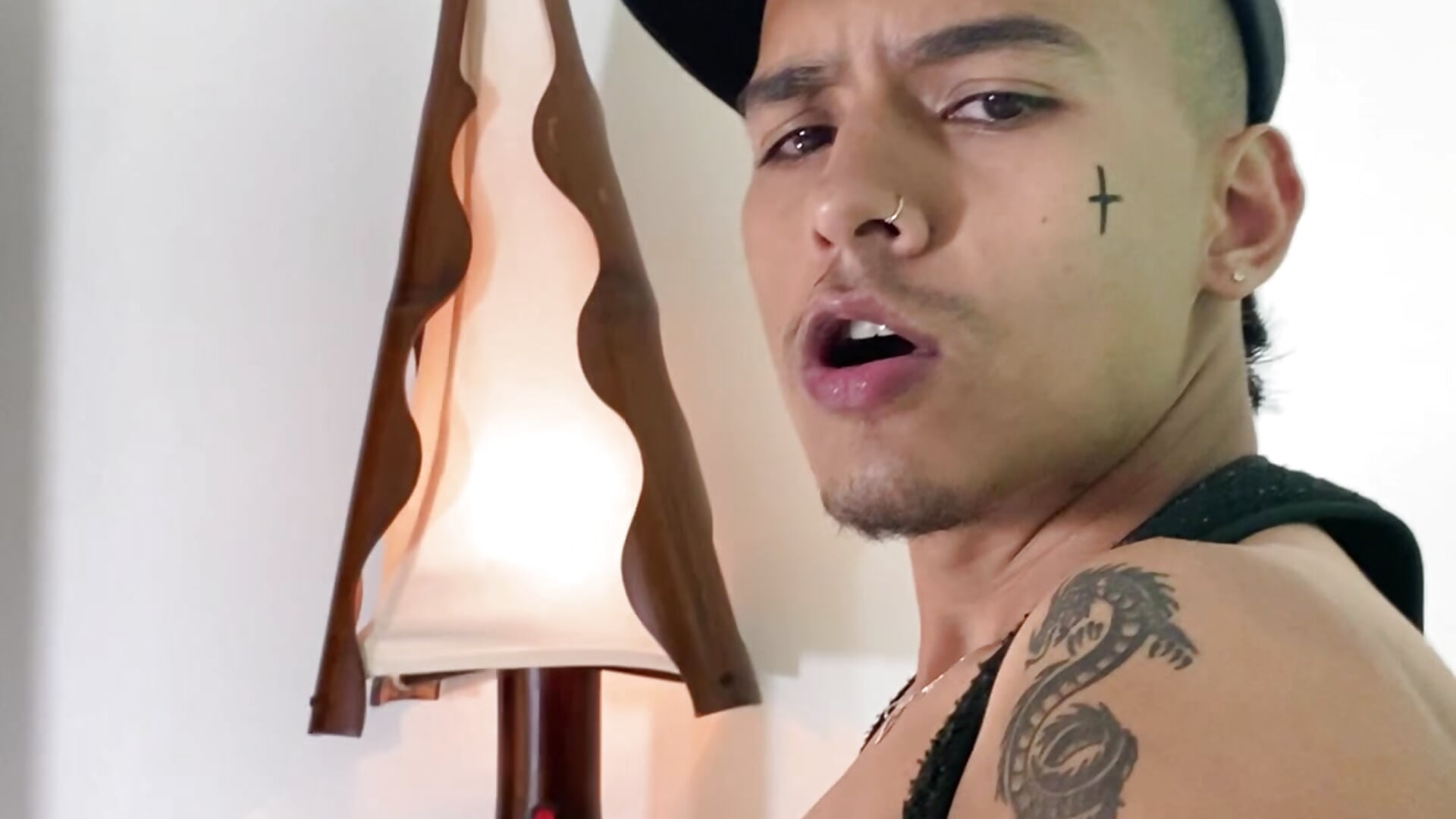 75A13703-782E-4C39-A103-2AD6AEDAFD2B - video by yonier_maru01 cam model