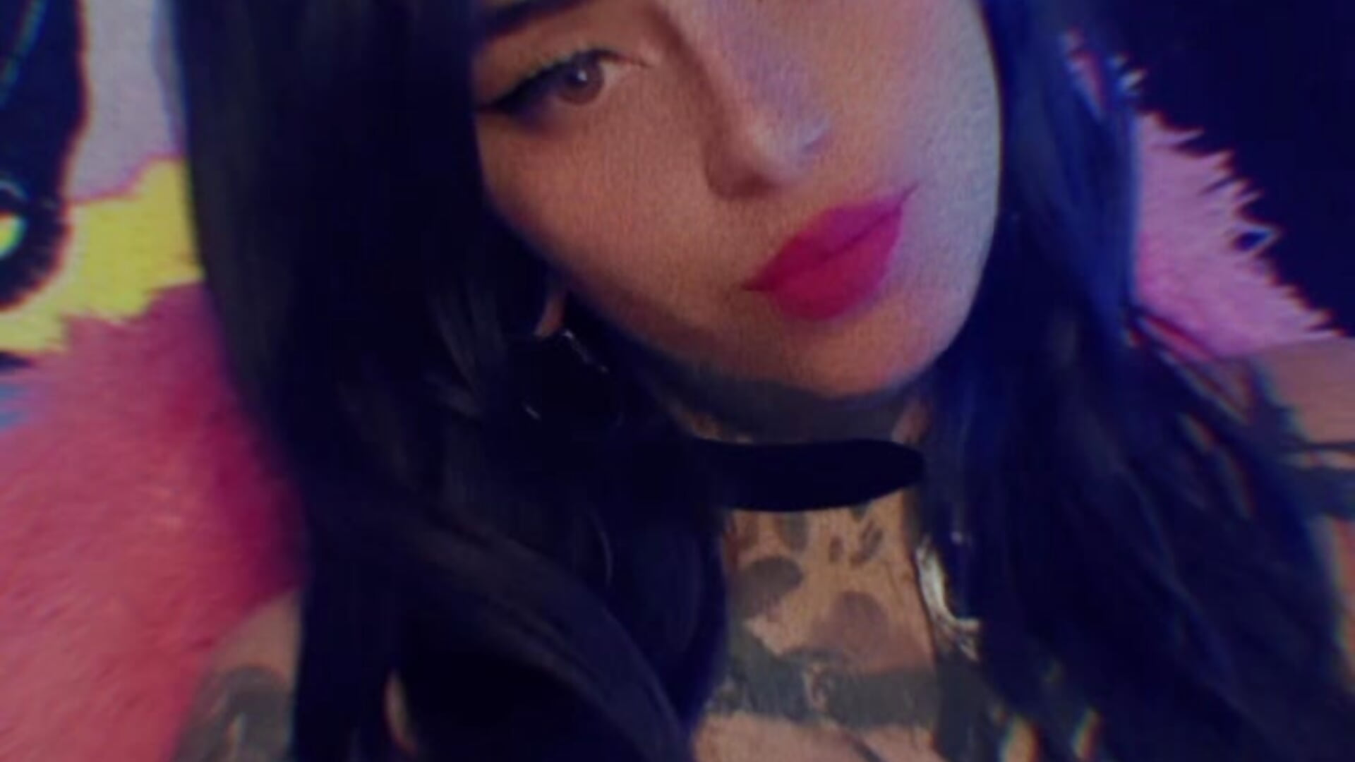 Smoke girl — filmik Julls420_, modela(-lki) na kamerkach