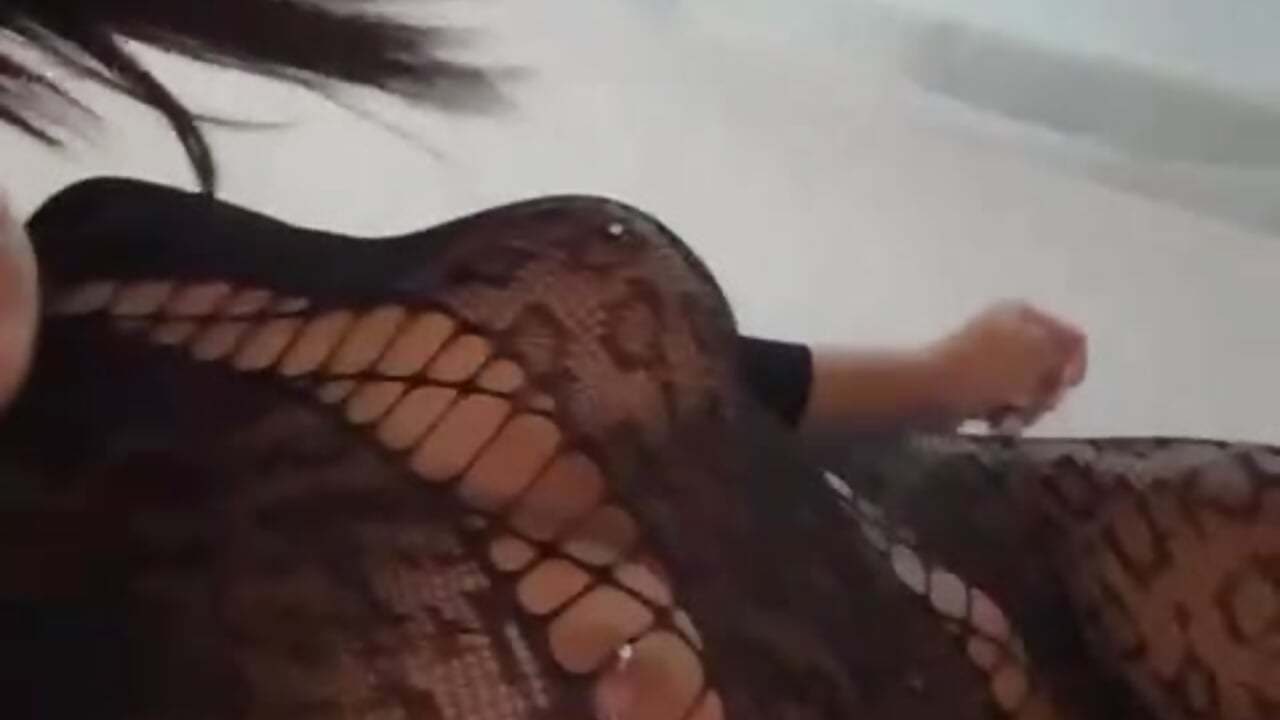 VID-20251206-WA0003 - video di sarah_aadams_ modella di cam