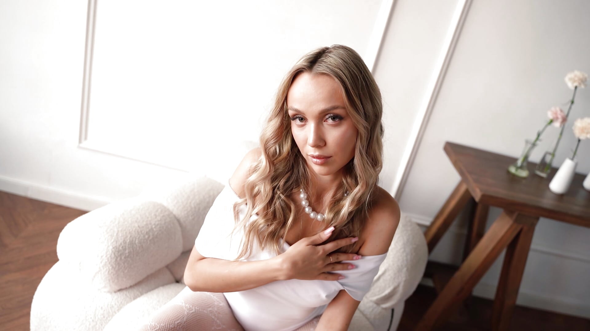 Feel my tenderness - video by AnnaRow cam model