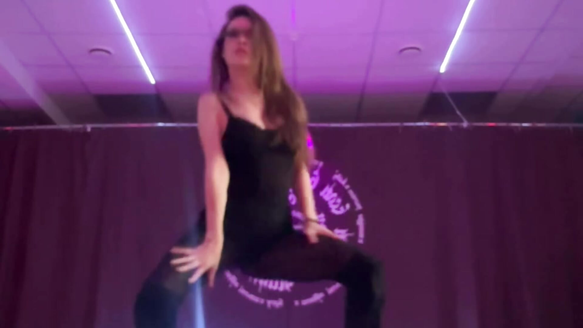 Moonlight kisses from the moon 🌙 - video by MoonJoyce cam model