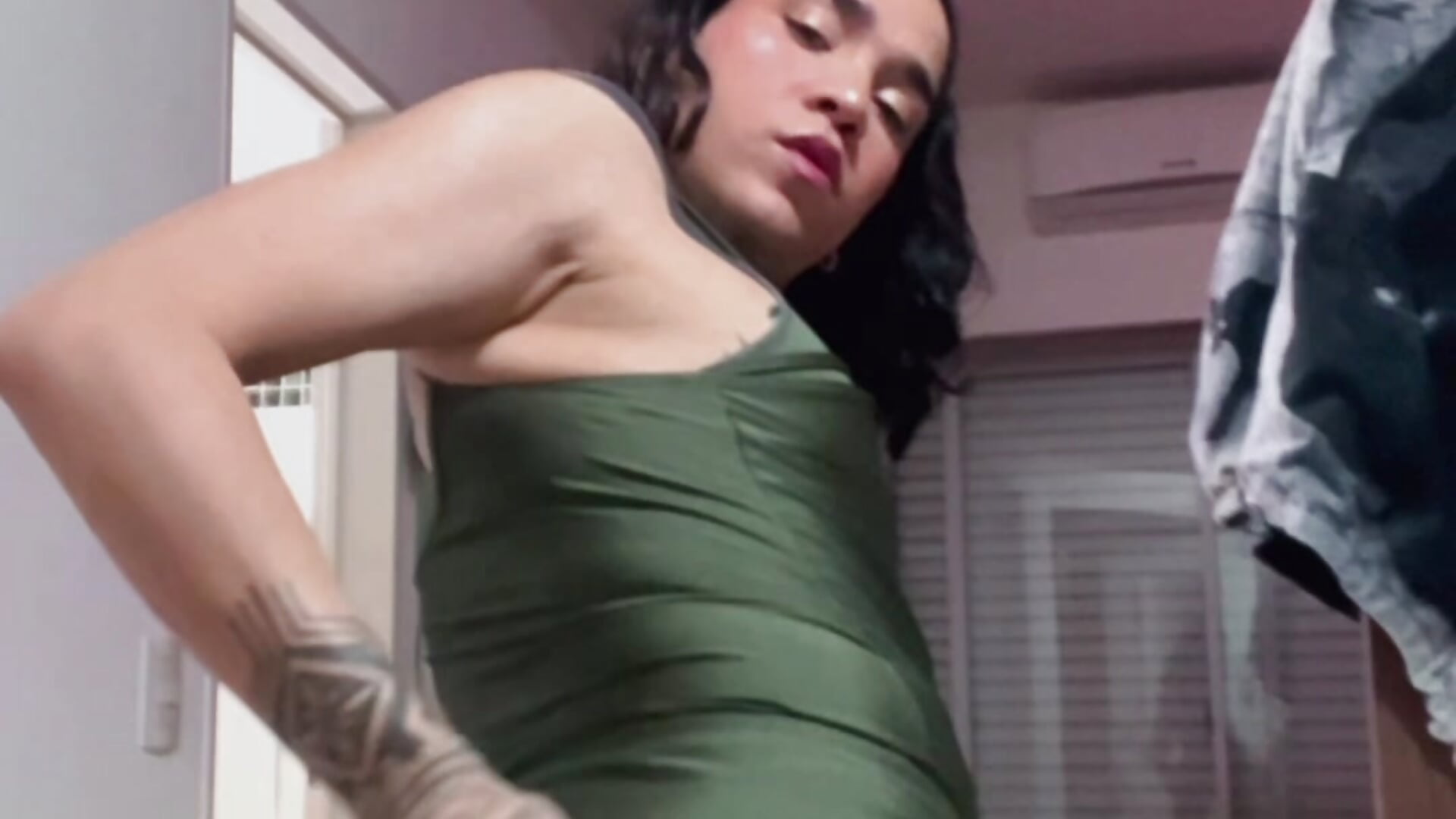 4A40E029-4CDB-4F12-93BA-4D8F53836E42 - video av Scarlet_saucy cam-modell