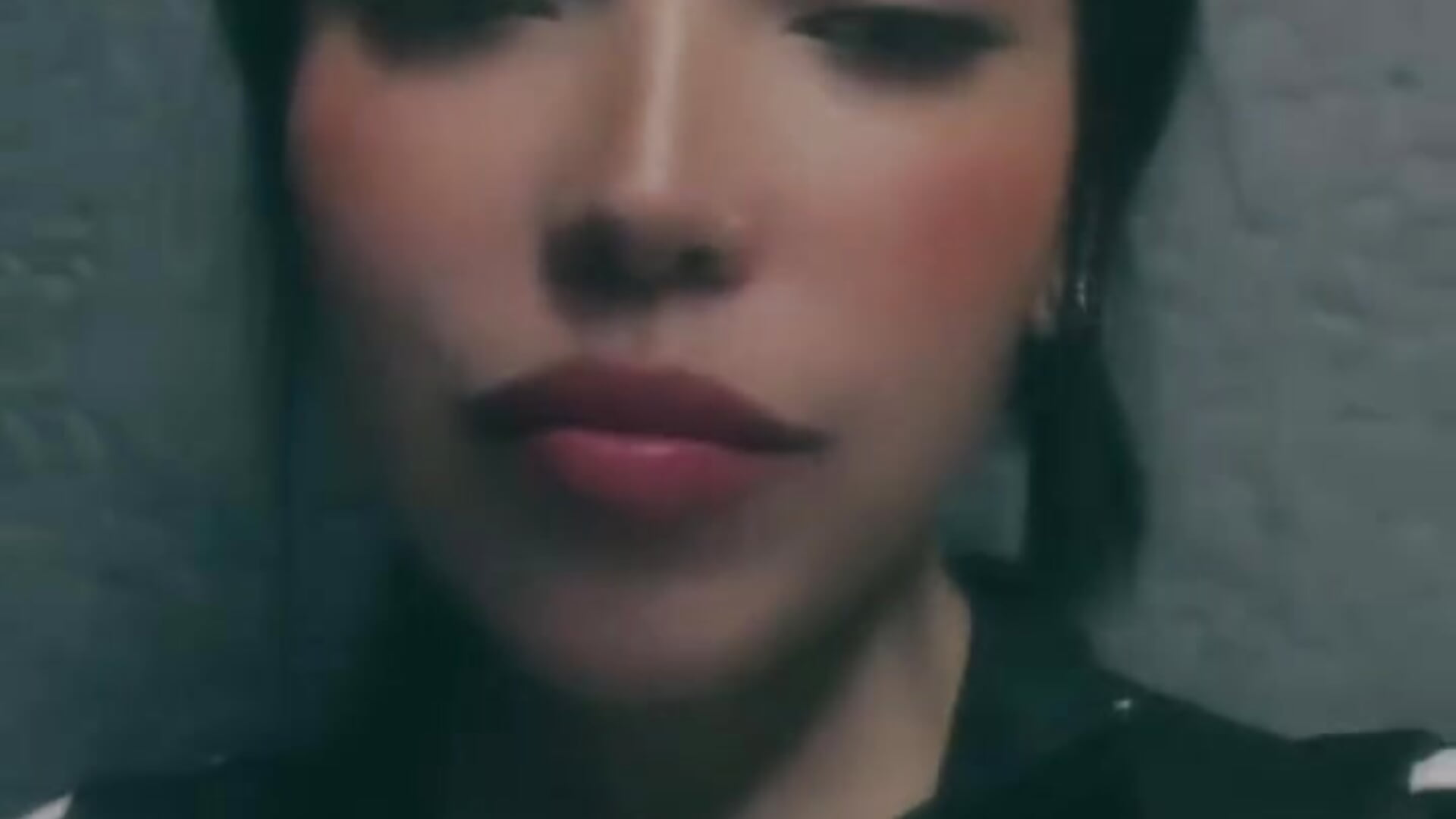 KISS — filmik _SweetEmilye_, modela(-lki) na kamerkach