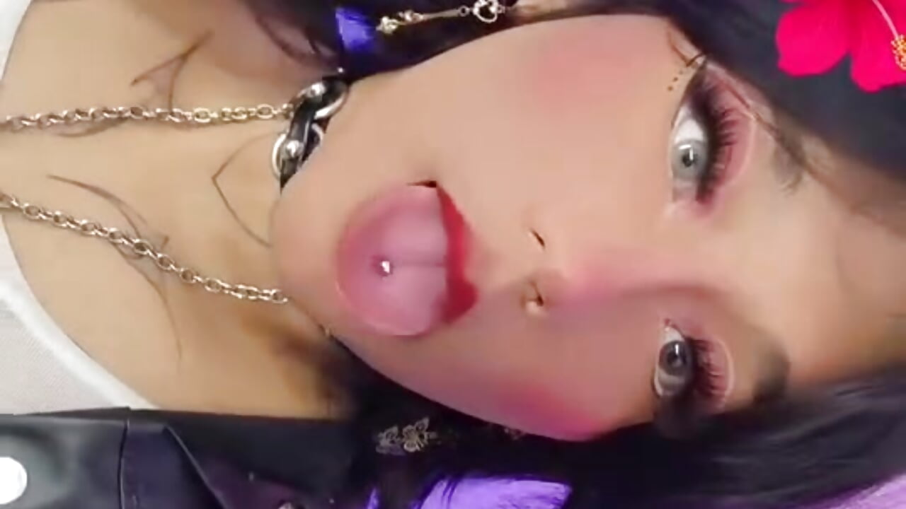 me :3 - video by isadoraqueentss cam model