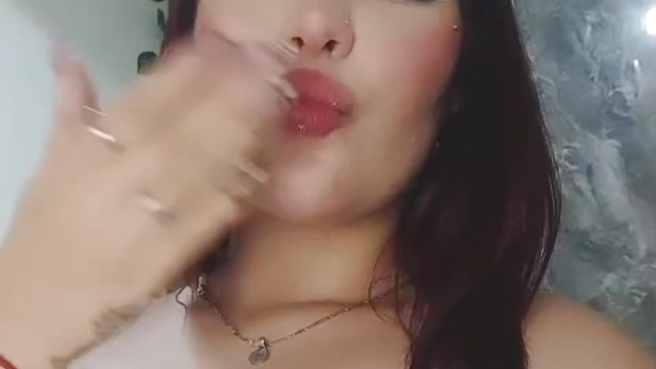 HIP HIP HOT STYLE 🔥😏 - فيديو من alunnaclarkcm موديل الكام