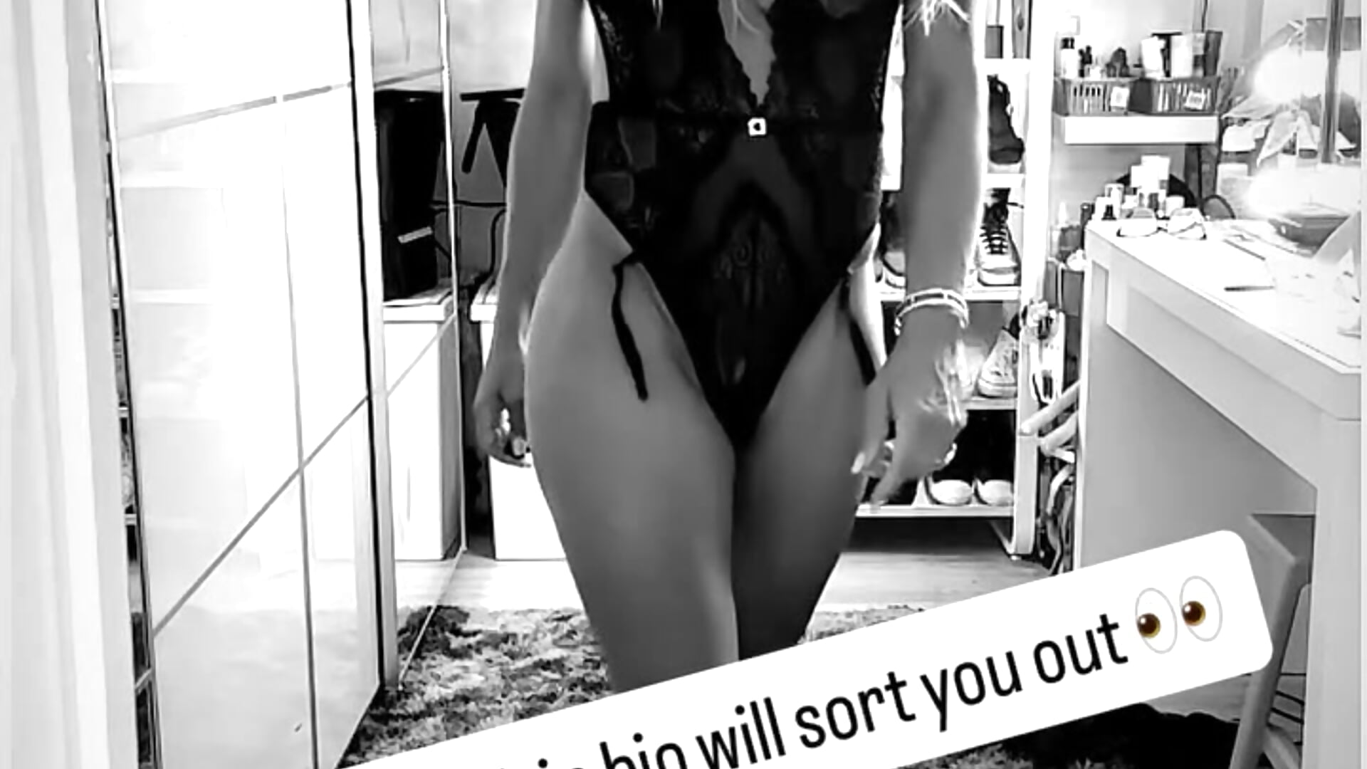 1cf4d9098ade40959f25ac623e86d193 - video by surreymilf cam model