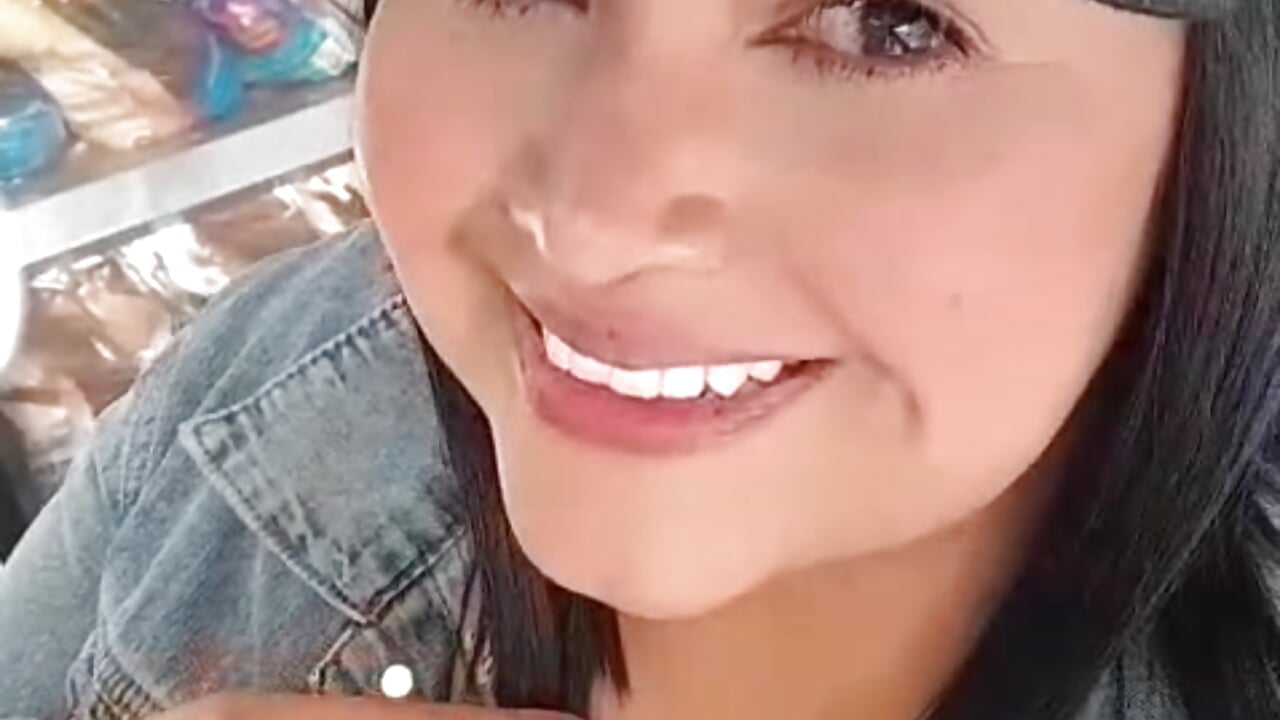 Video de WhatsApp 2025-12-01 a las 12,30,09_c44d43ad - Video von bustyy_juicy Cam-Model