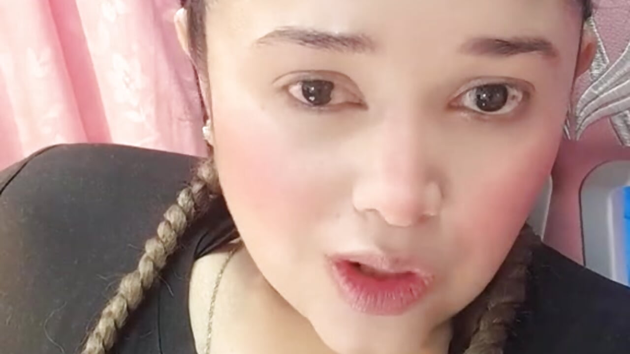 kiss hot - Video von bustyy_juicy Cam-Model