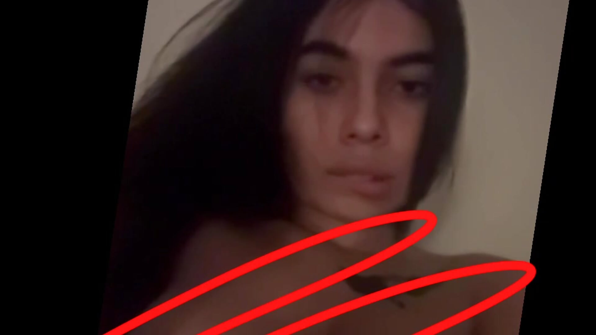 21DE3033-B586-4C27-B500-BB9E642A0549 - video by Wailsaa_sdf cam model