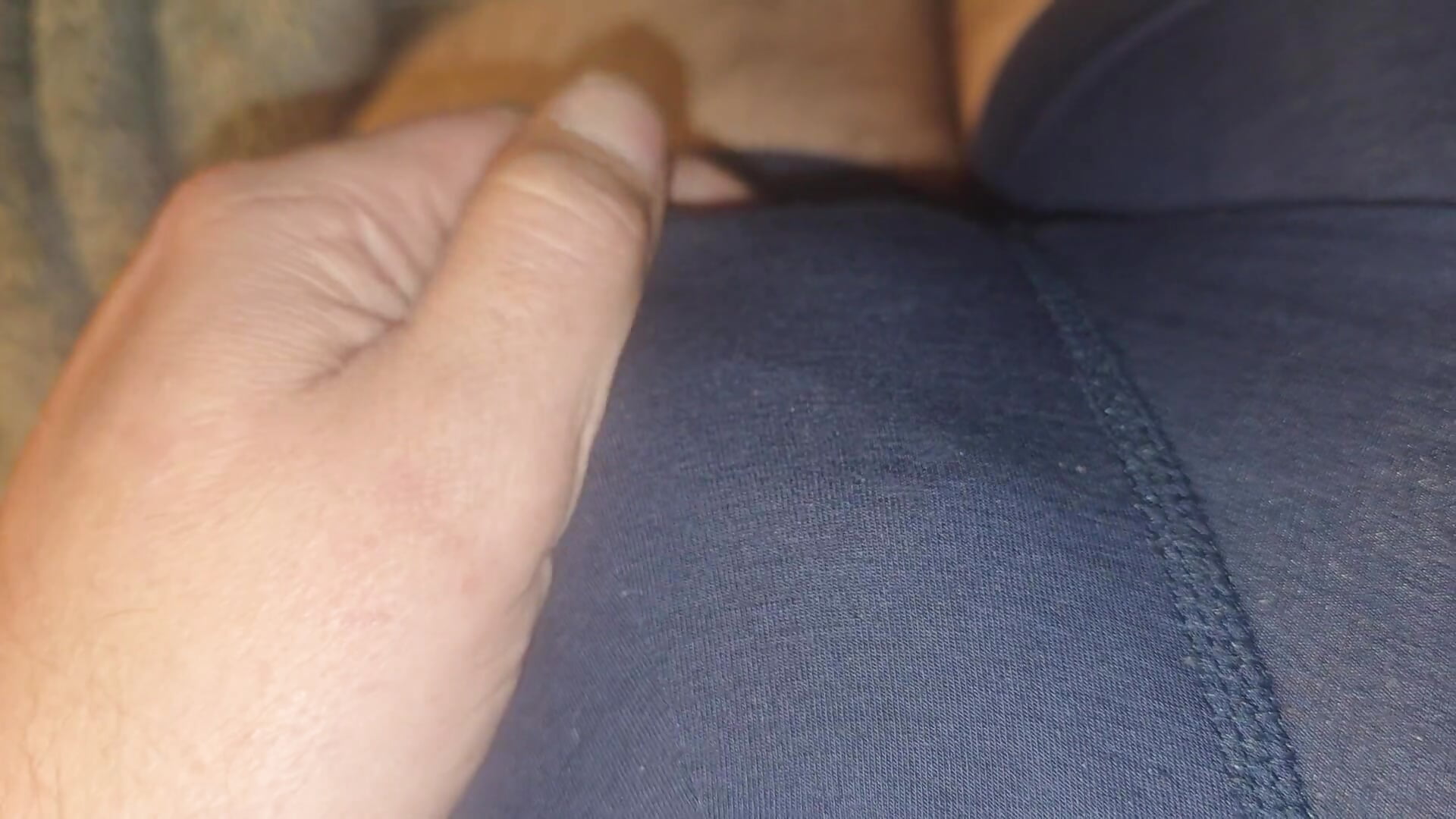Dick under - copy 1 Jul 03:08