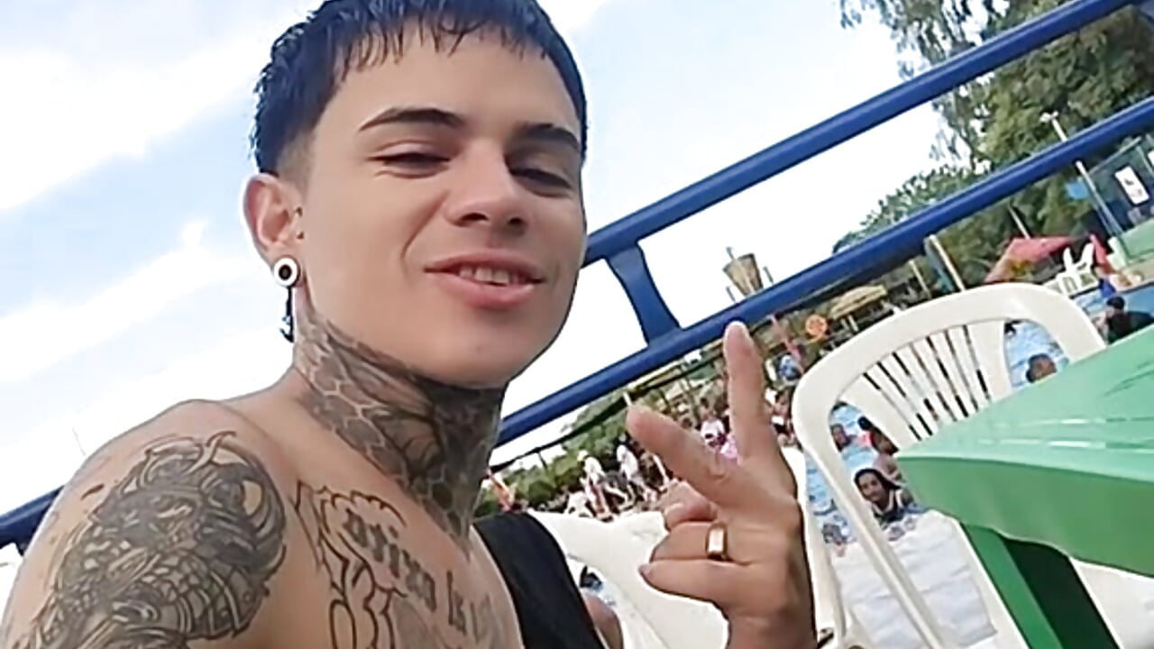 😈 - vidéo du modèle de showcams baby_jhonas_cute18