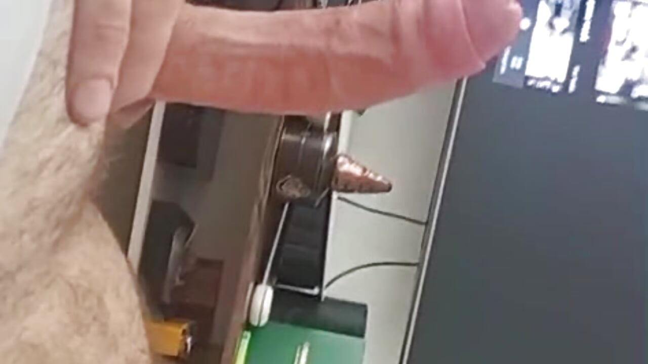 Meu pau durasso querendo gozar - video by ItalianBrazilian cam model