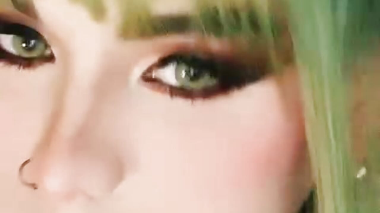 Video de WhatsApp 2023-12-12 a las 21,37,36_05be6ecf - فيديو من amyboom_hot موديل الكام