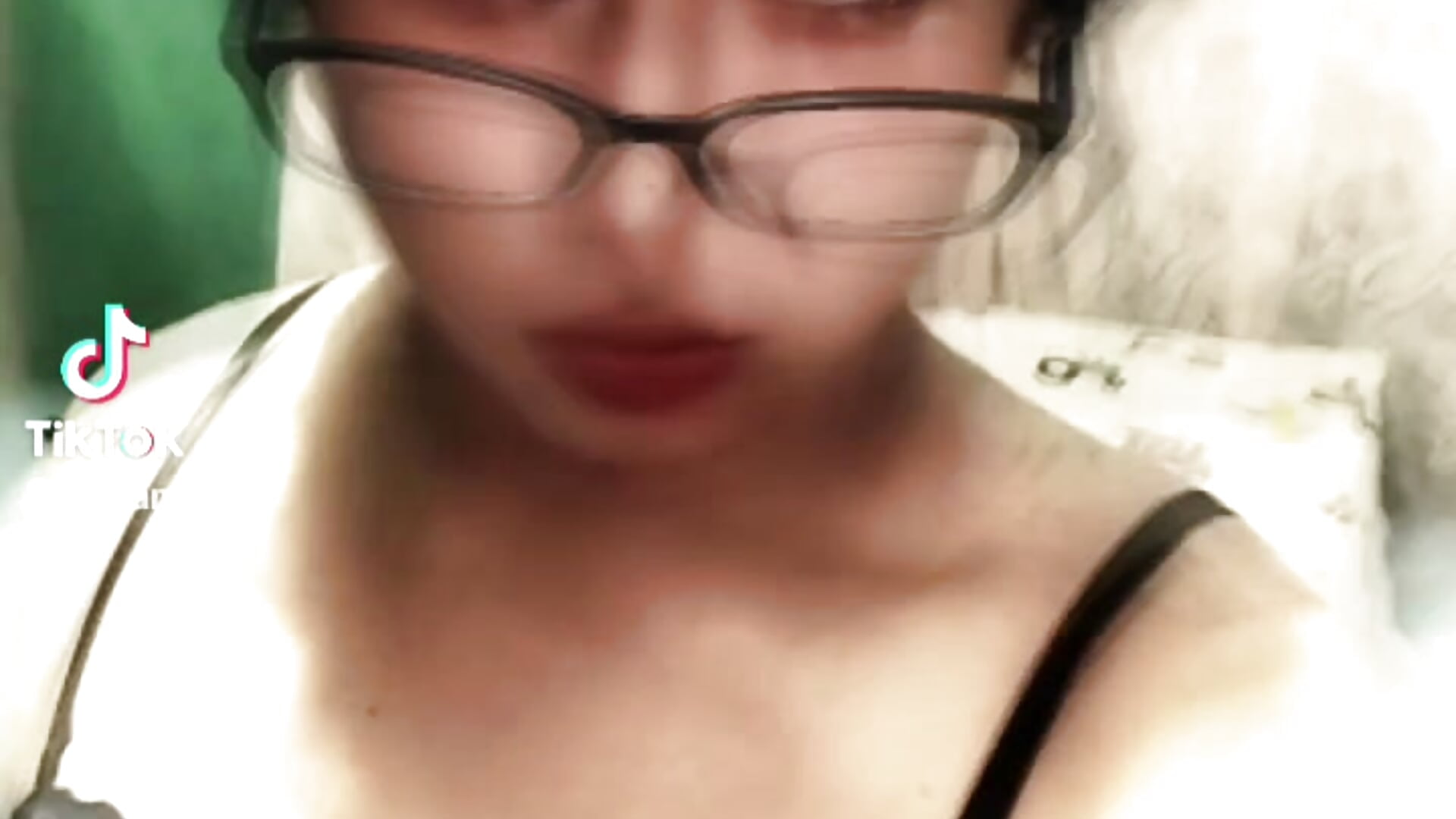 2025-10-30-231356184 - video by Iva_321 cam model