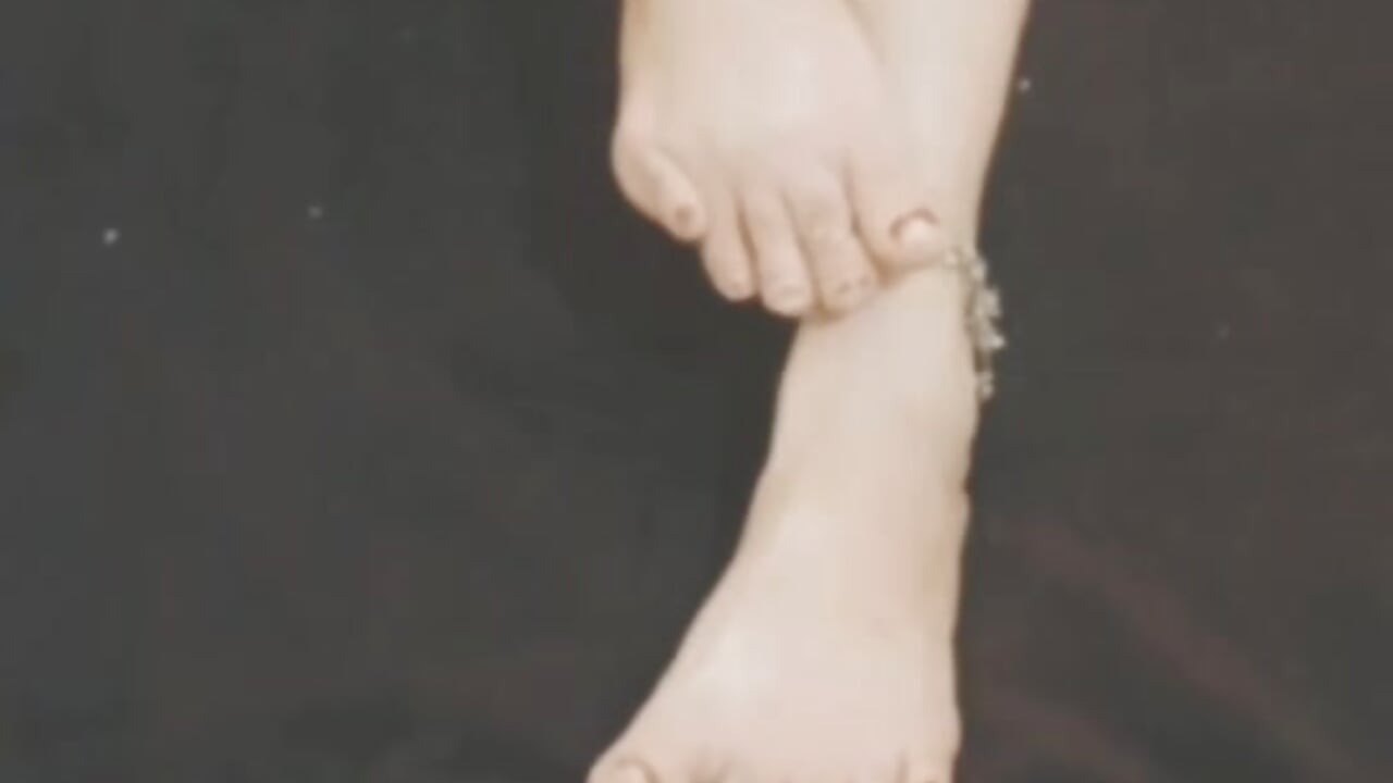 Leg - video by Exotic_tanvi cam model