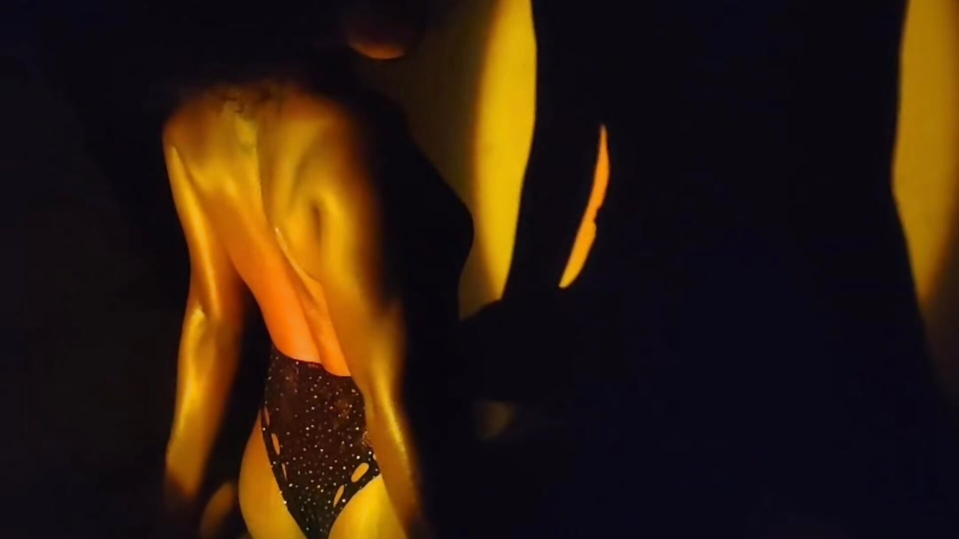 2025-12-09-031401887 - فيديو من xSATIVAx موديل الكام