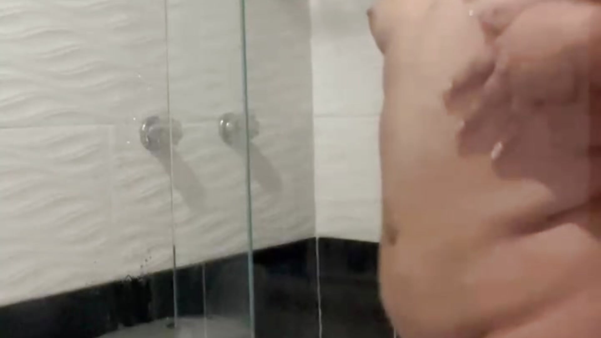 A BIT OF MY SHOWER - วิดีโอโดย Rose_blu__ โมเดลแคม