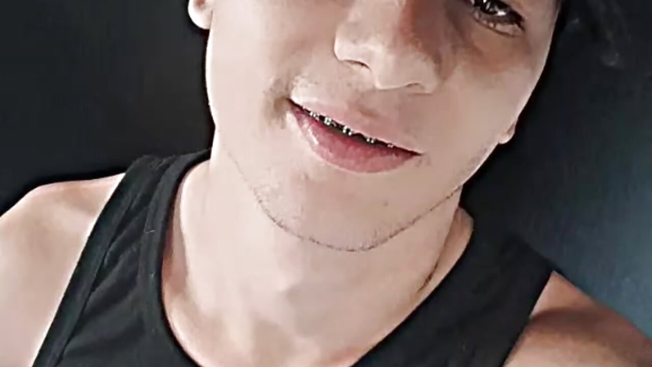 WhatsApp Video 2025-12-06 at 12,09,52 PM - video angel_boy_sex kameramallilta