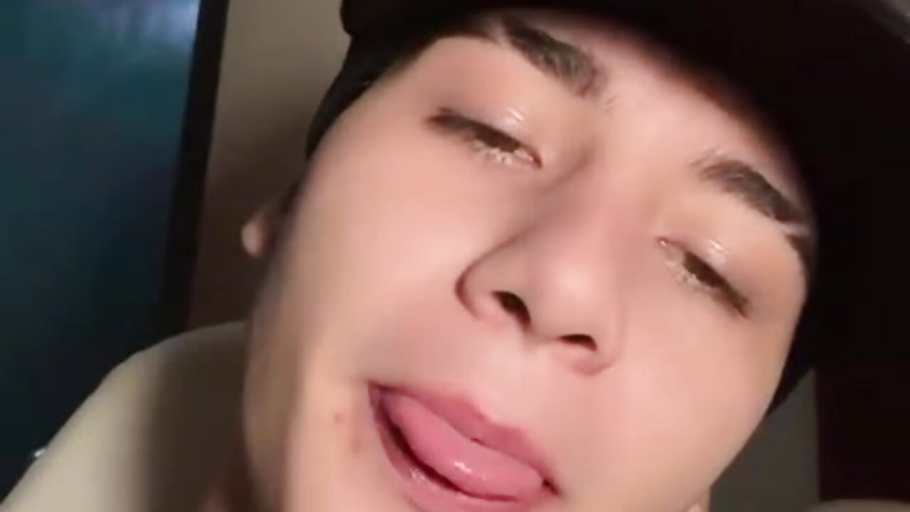 29901 - video by angel_boy_sex cam model