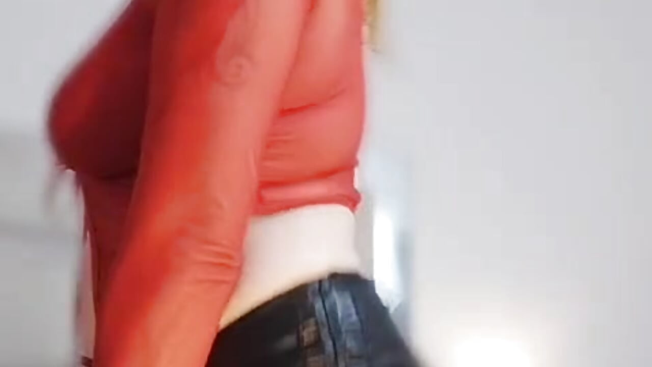 Dance with me honey - video by Evangelyne_rose cam model