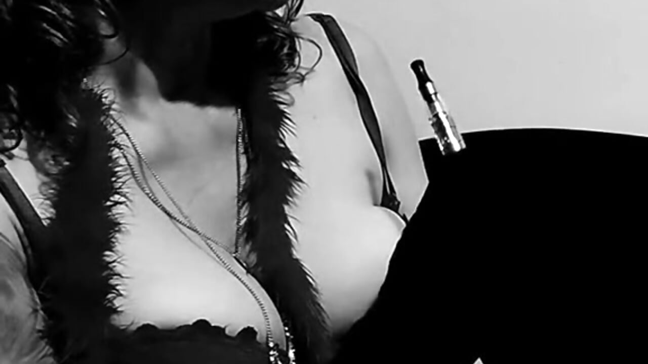 I am your biggest addiction and you know it - video by Evangelyne_rose cam model