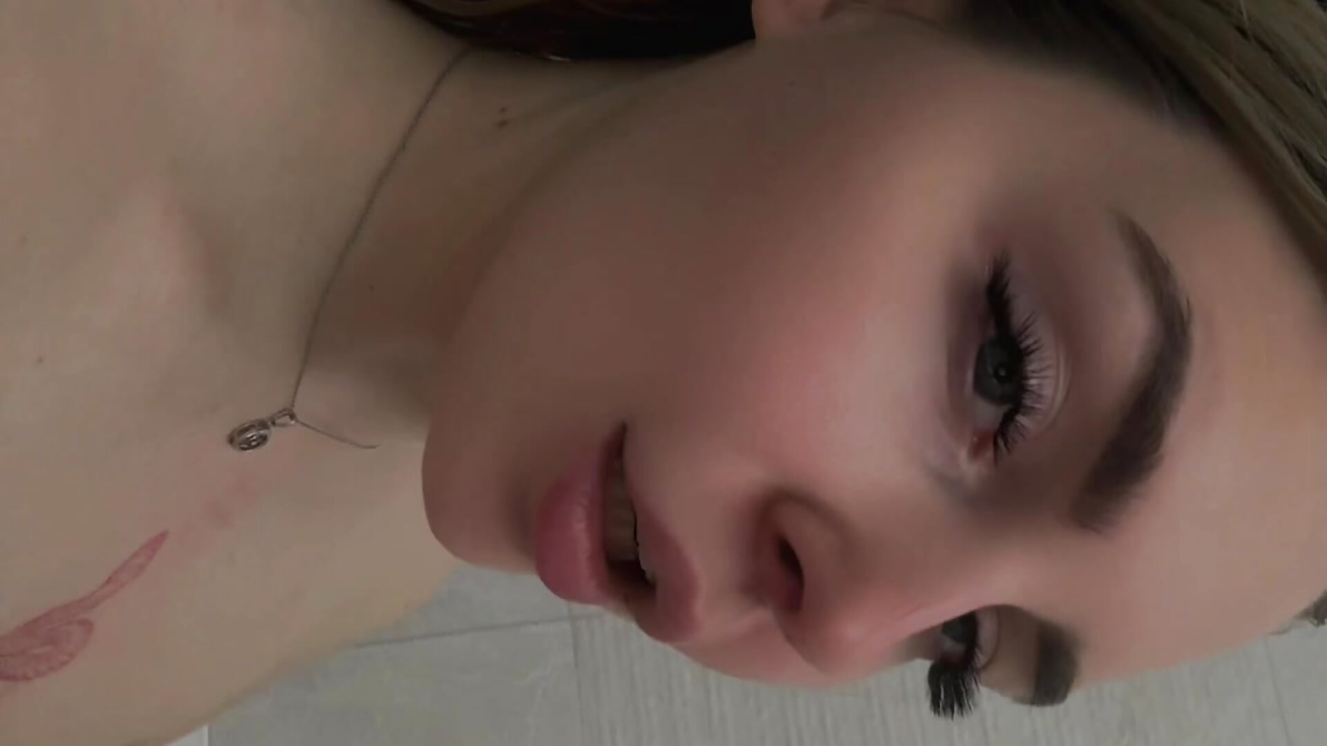 bd7a944c7f9e4bc8be422aa5ebdbb9f6 - Vídeo de kit_katiki1, modelo de vídeos