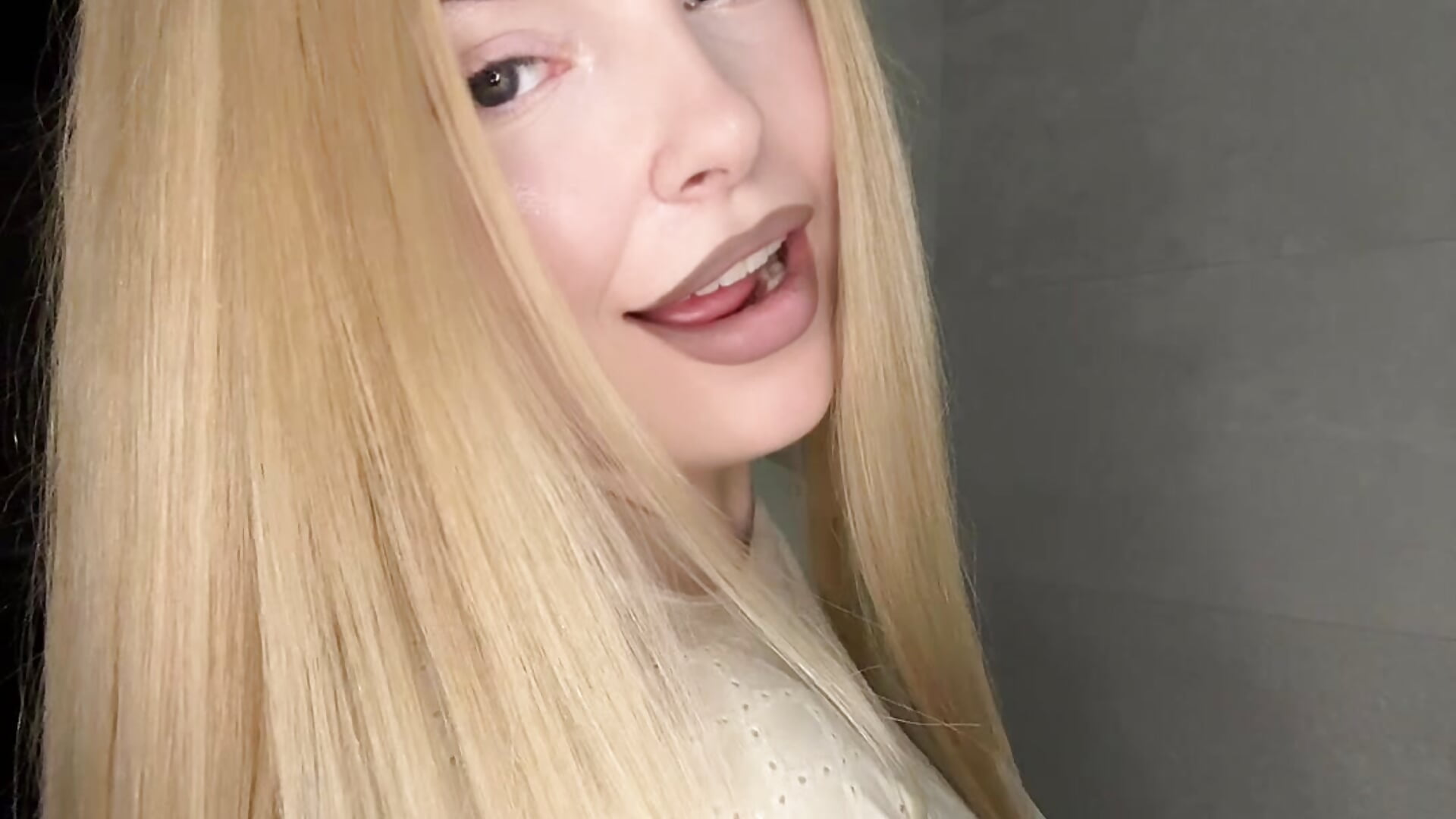 cc0c77a55050440b8ad503a213a8caf7 - Vídeo de kit_katiki1, modelo de vídeos